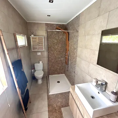 Chez Alexandra Bed & Breakfast 3*