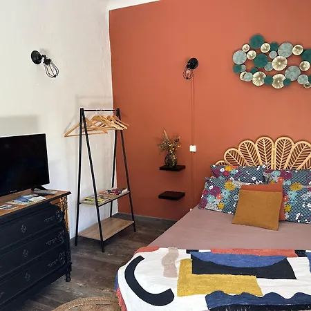 Chez Alexandra לינה וארוחת בוקר